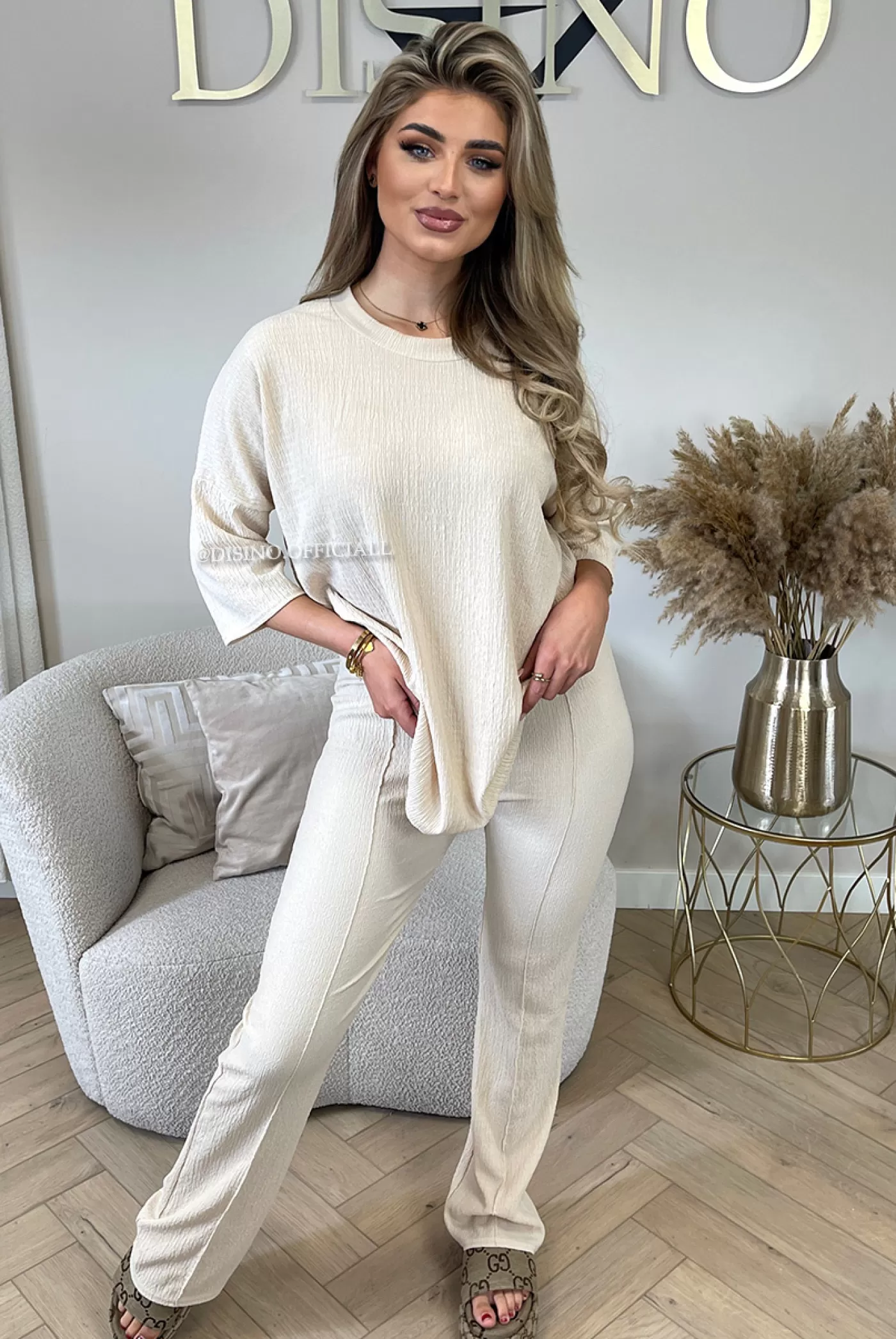 DISINO Beige - 'Miley Set' - Comfy Stretch Oversized Tee + Pants Set | Vrouw Two Piece Set & Loungewear