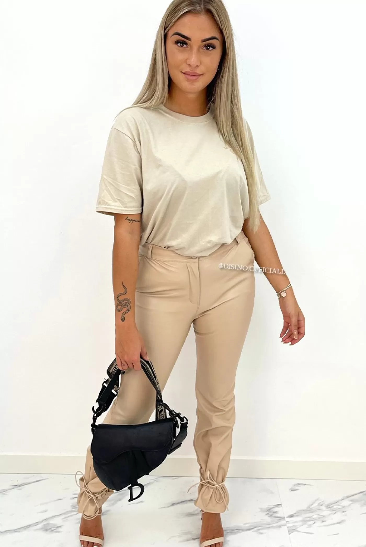 DISINO Beige - 'Monte Carlo' - Premium Quality Oversized Inspired Tee | Vrouw It-Shirts