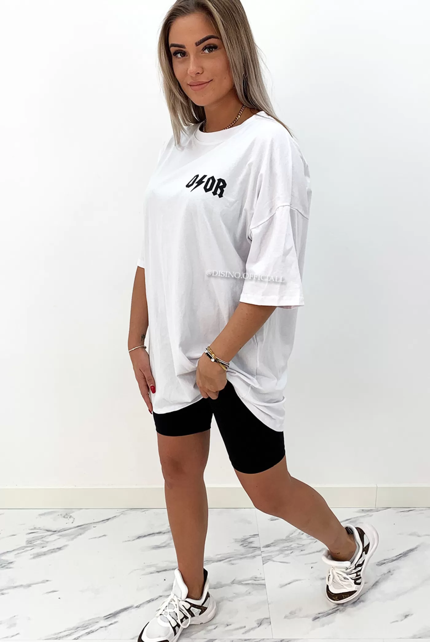 DISINO White - 'Thunder Dor' - Extra Oversized Tshirt Dress | Vrouw It-Shirts